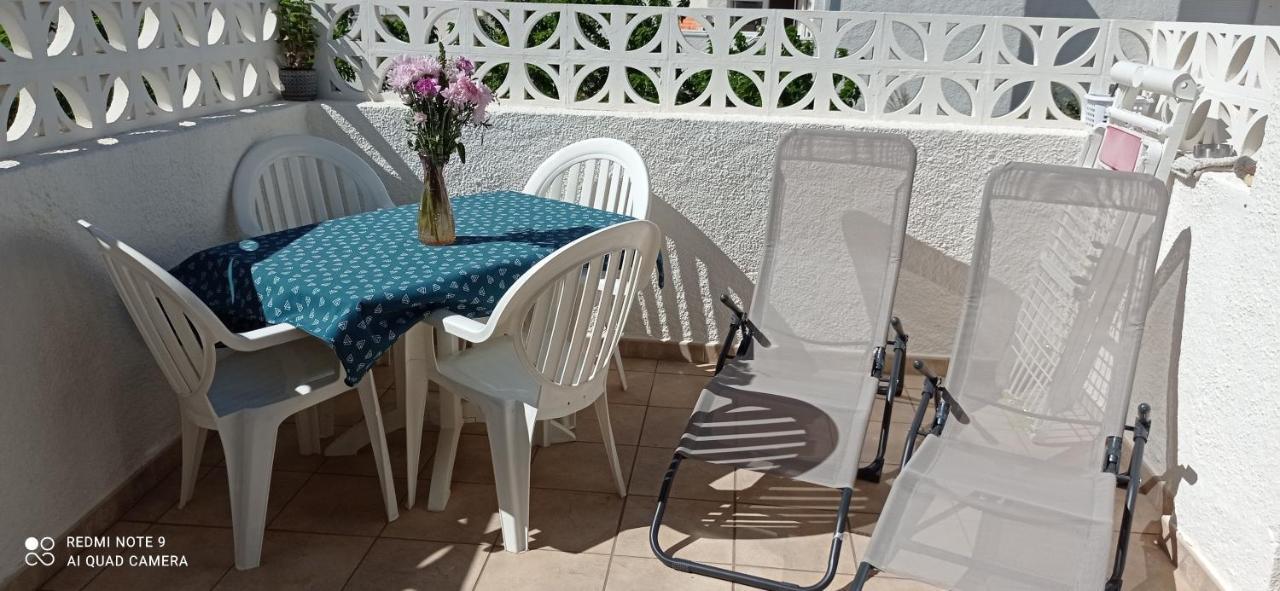 Charmant 2 Pieces Avec Terrasse En Bord De Mer Leucate Exterior foto